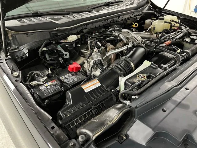 Used 2025 Black Ford Lariat image 61