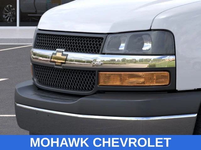 2025 Chevrolet Express Cargo Work Van - Photo 13