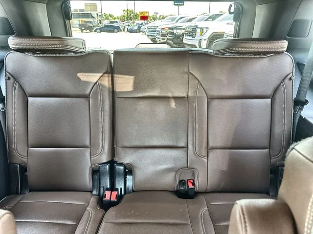 Used 2024 White Chevrolet High Country image 24