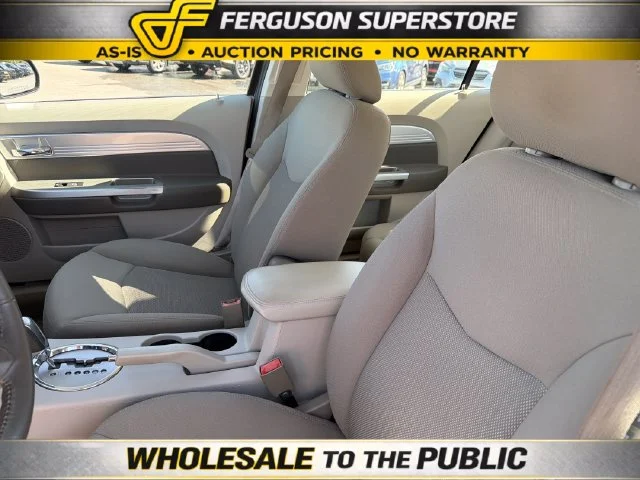Used 2009 Beige Chrysler Touring image 18