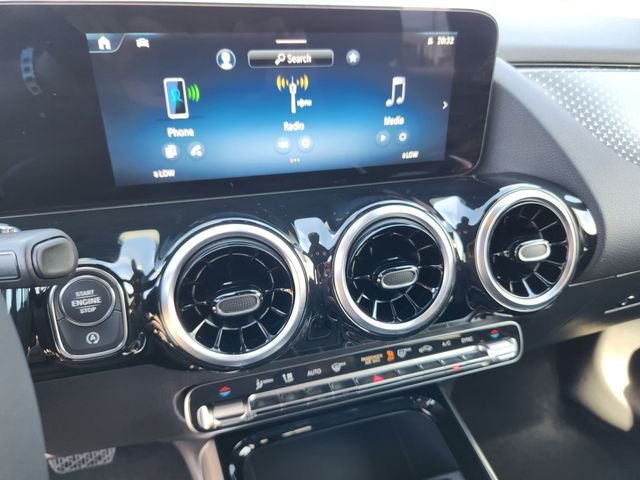 New 2026 Night Black Mercedes-Benz GLA 250 image 21