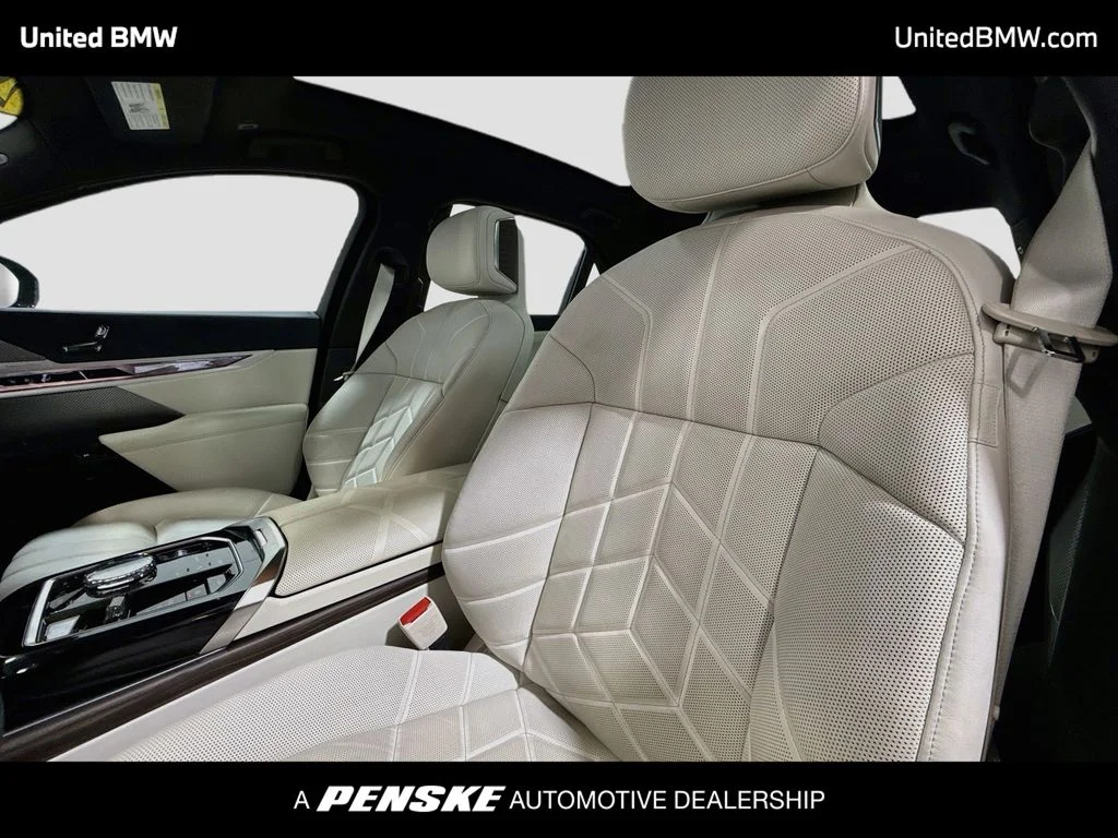 Certified Used 2023 Tanzanite Blue II Metallic BMW 760i xDrive image 5