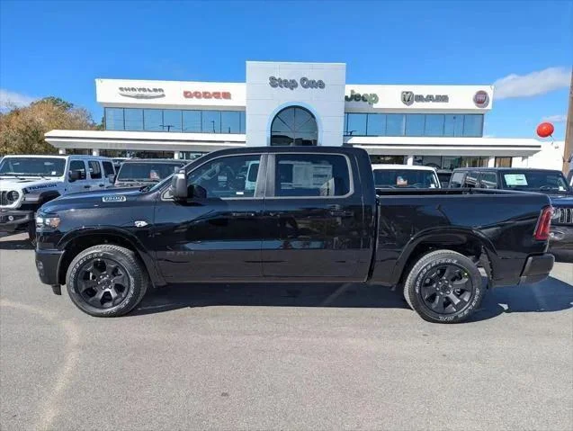 New 2026 Diamond Black Crystal Pearl-Coat Exterior Paint RAM BIG HORN image 8