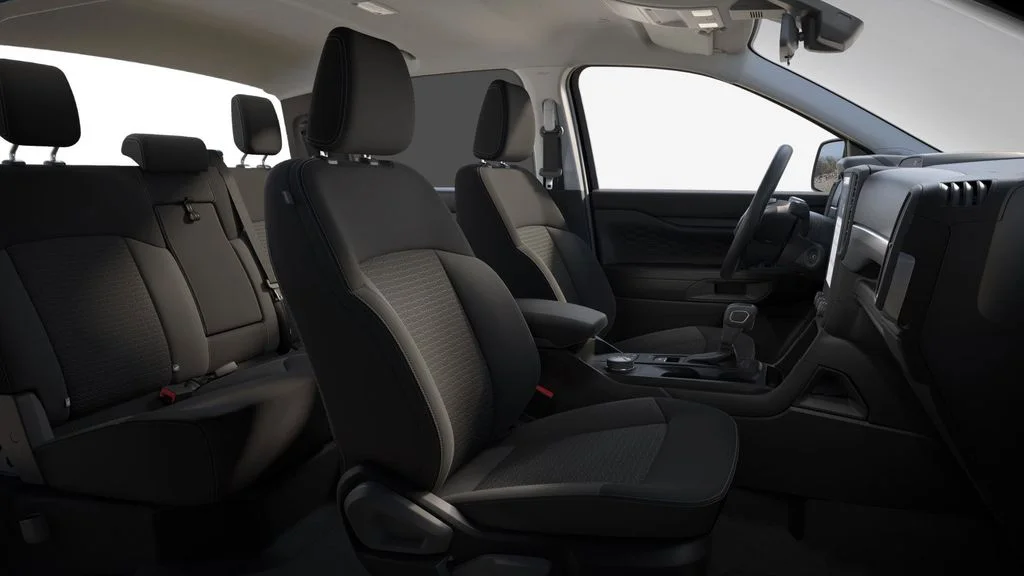 New 2025 Shadow Black Ford XL image 4