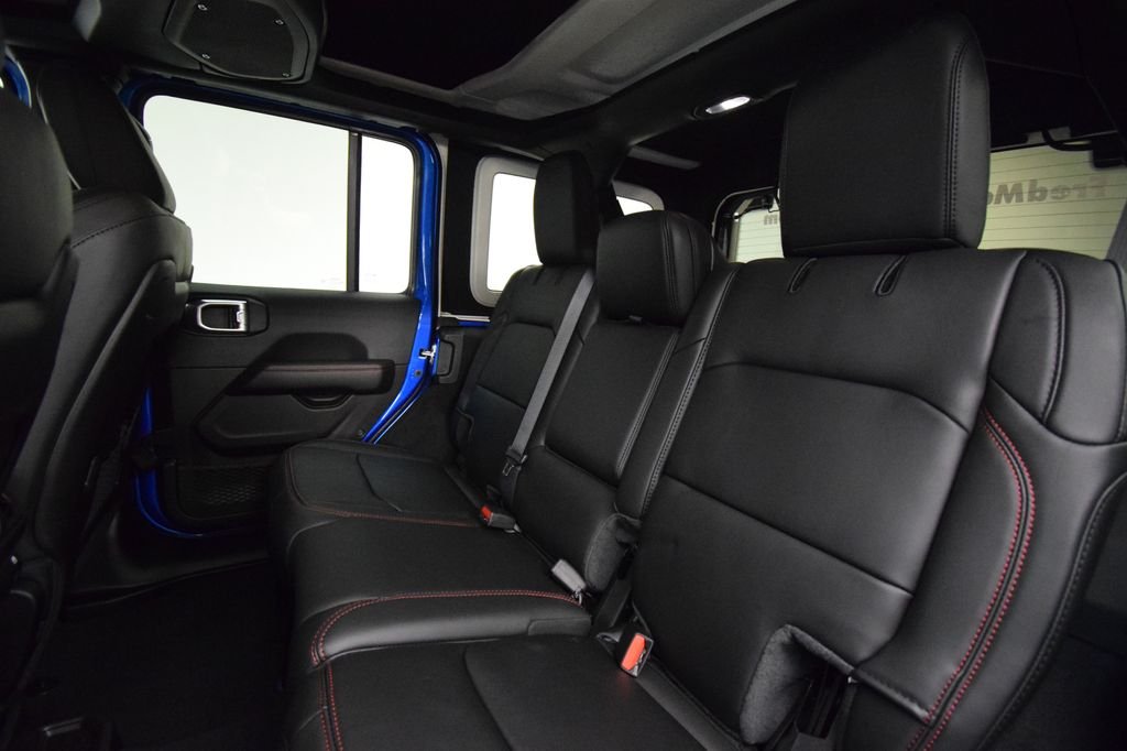 New 2026 Hydro Blue Pearlcoat Jeep Rubicon X image 34