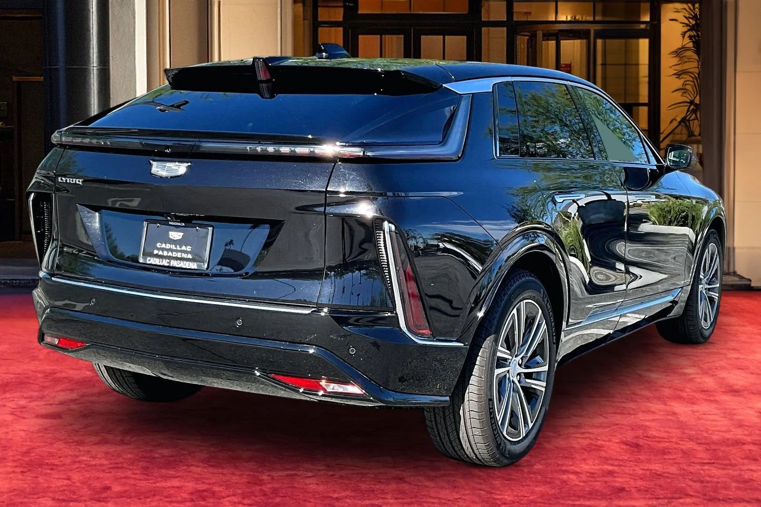 2027 Cadillac LYRIQ Premium Luxury - Photo 6