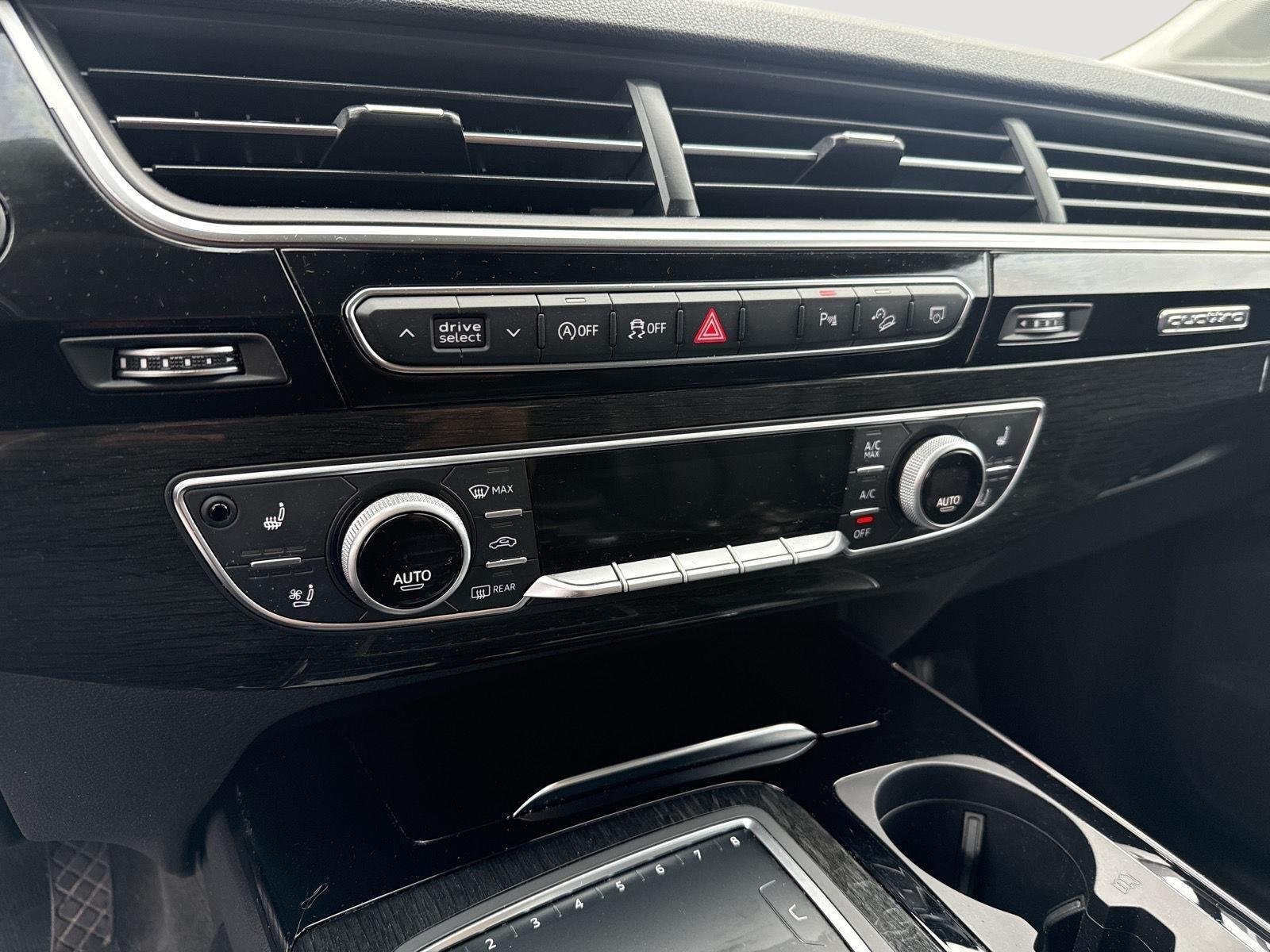 Used 2018 Florett Silver Metallic Audi Prestige image 25
