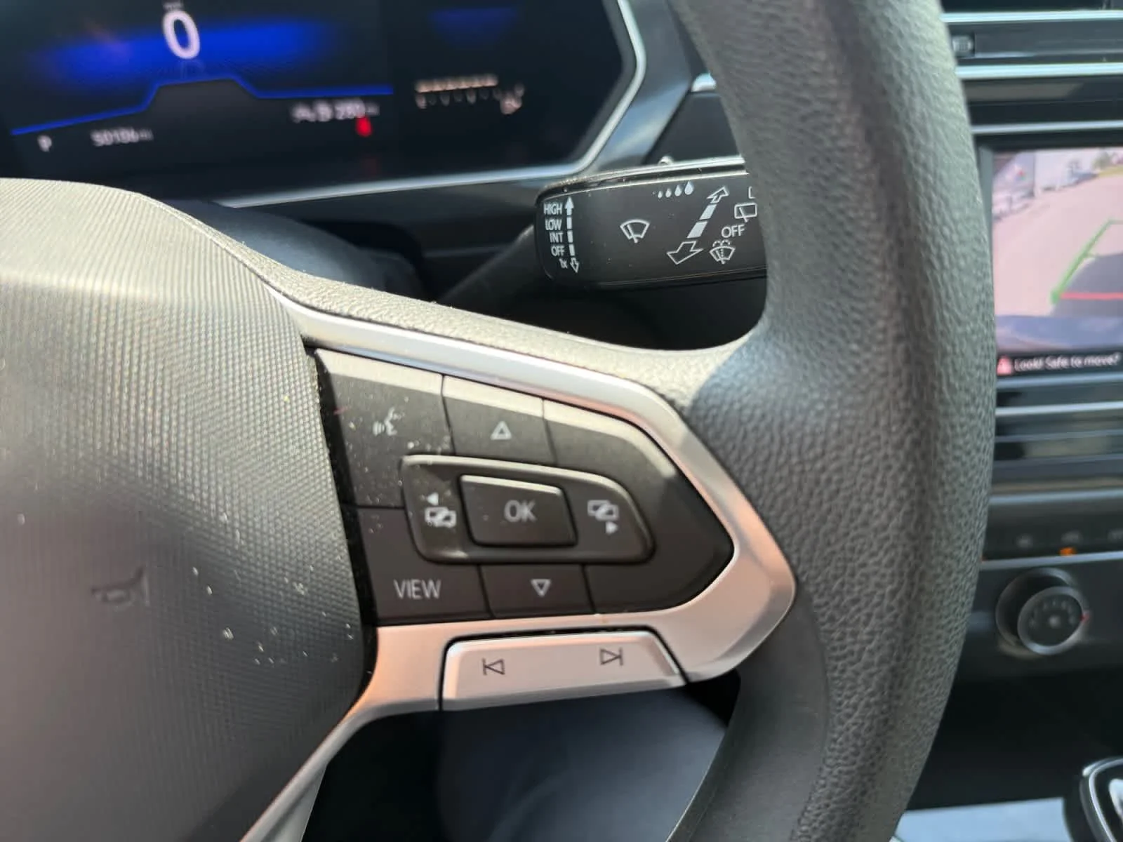 Used 2022 Platinum Gray Metallic Volkswagen S image 19