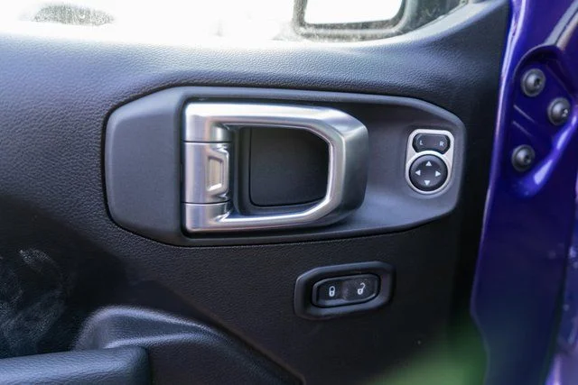 New 2026 Reign Exterior Paint Jeep Sport S image 10