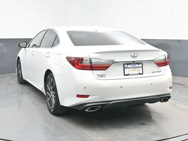 Used 2017 White Lexus 350 image 11