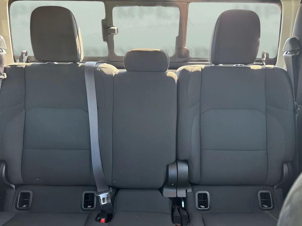 Used 2020 Silver Jeep Sport image 10