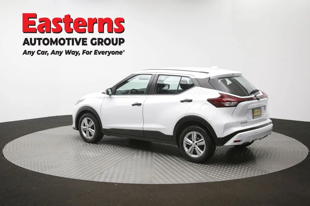 Used 2024 White Nissan S image 62