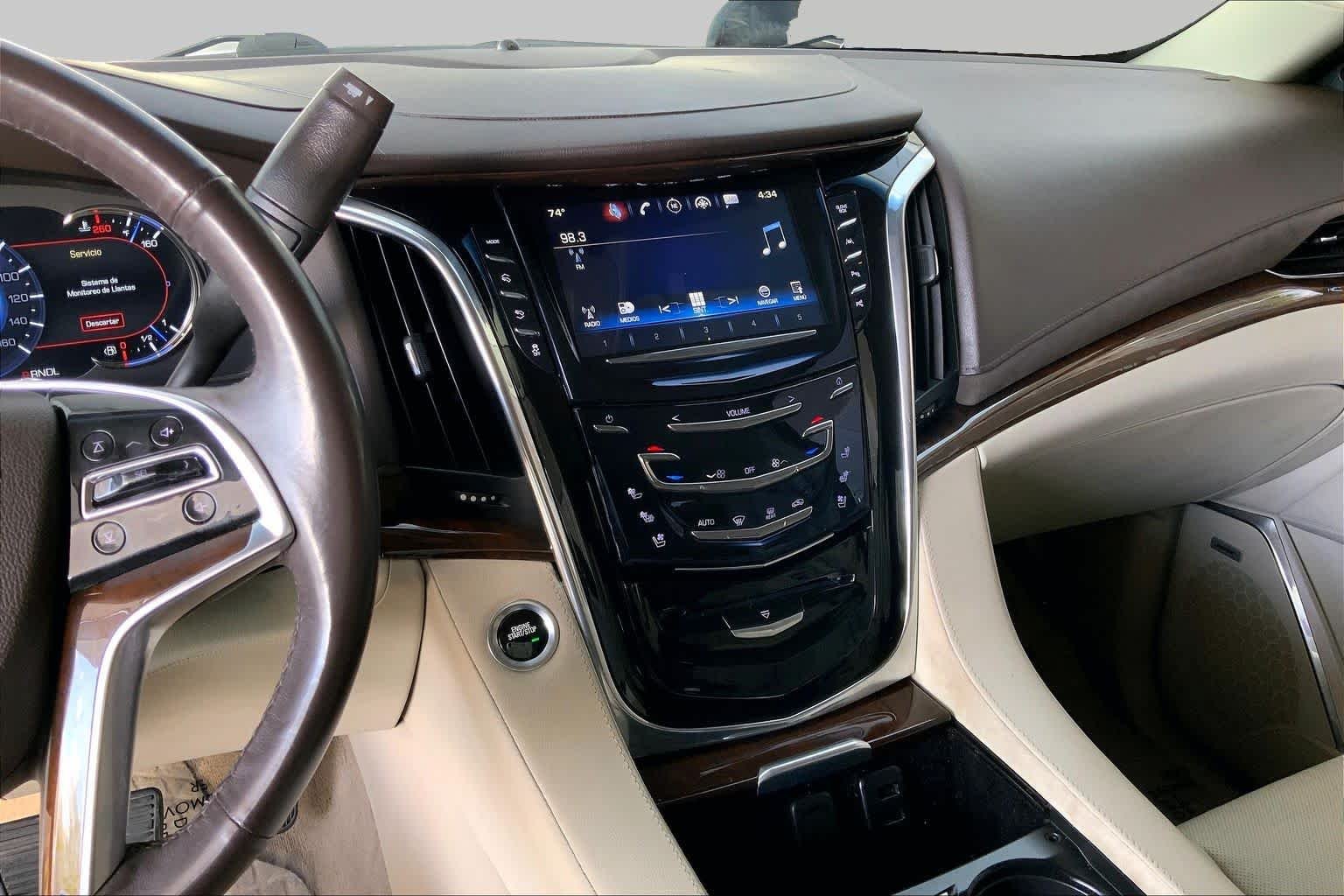 Used 2017 Radiant Silver Metallic Cadillac Luxury image 7