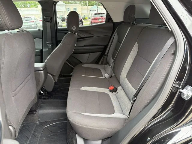Used 2025 Black Chevrolet LS image 23