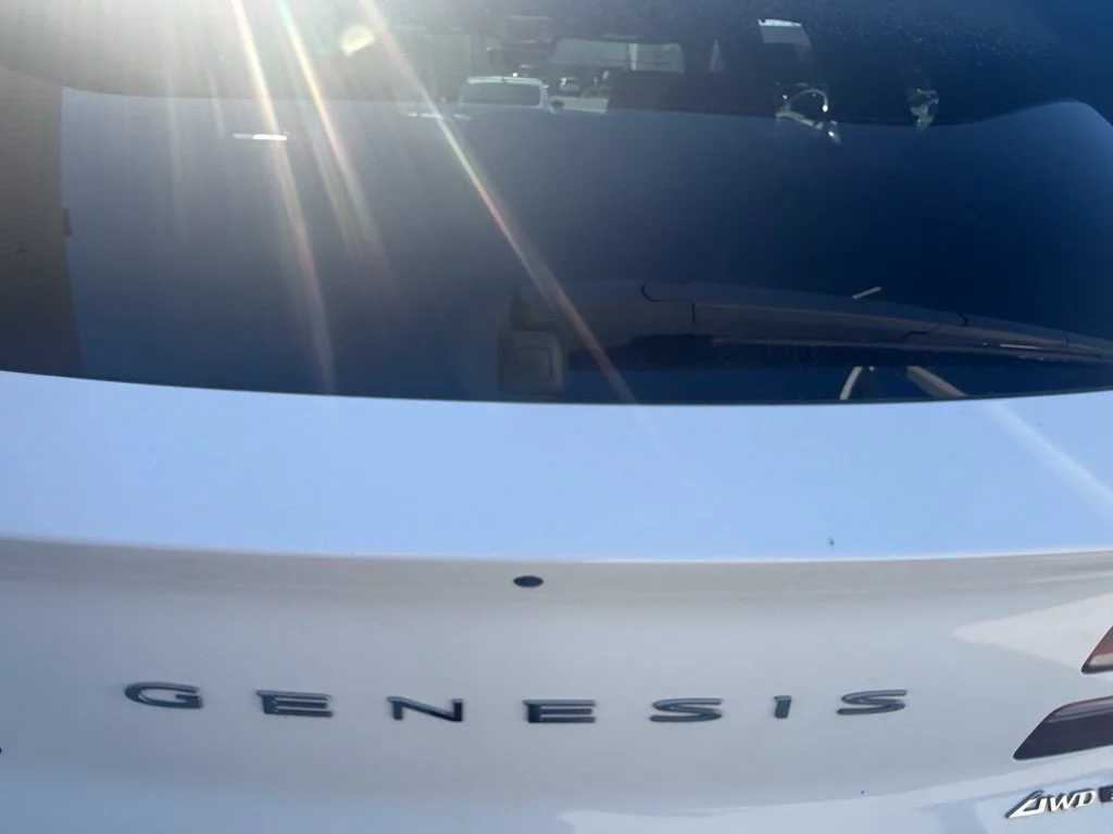Used 2025 White Genesis 3.5T Prestige image 10