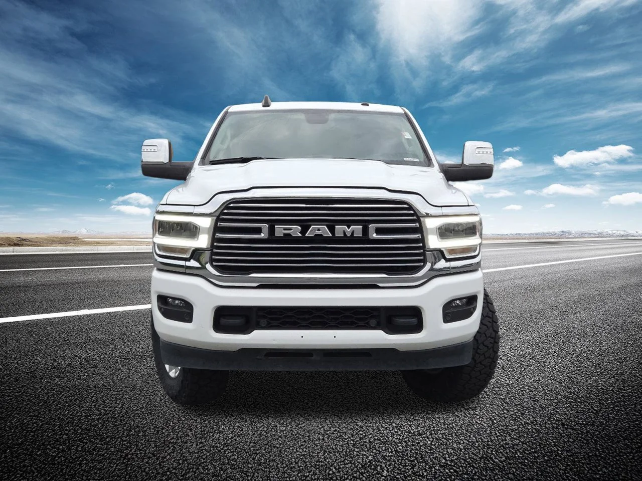 Used 2023  Ram Laramie image 14