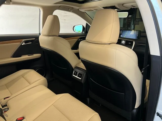 Used 2022 Eminent White Pearl Lexus 350L image 46