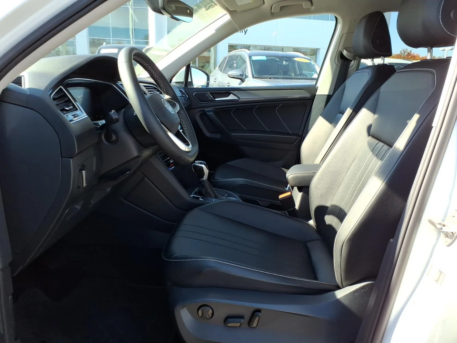 Certified Used 2022 Pure White Volkswagen SE image 11