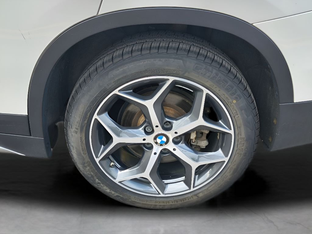 Used 2017 Mineral White Metallic BMW xDrive28i image 29