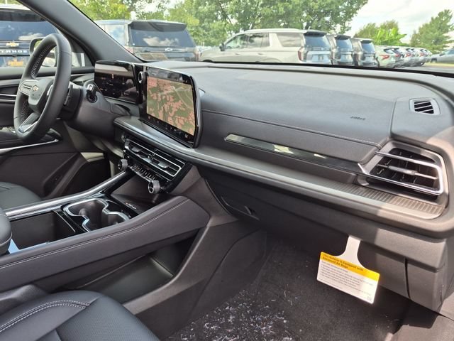 2027 Chevrolet Traverse LT - Photo 31