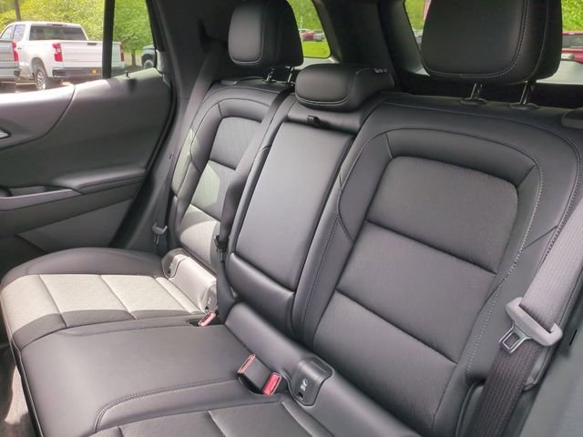 New 2026 Lakeshore Blue Metallic Chevrolet LT image 27