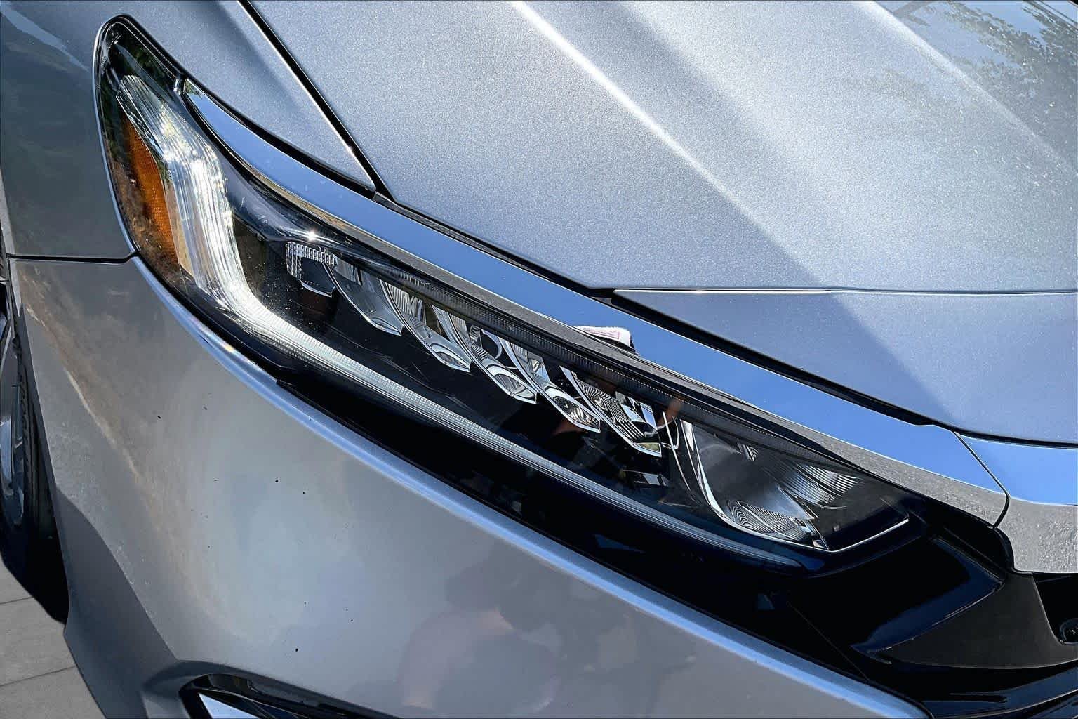 Certified Used 2019 Lunar Silver Metallic Honda EX-L 1.5T image 28