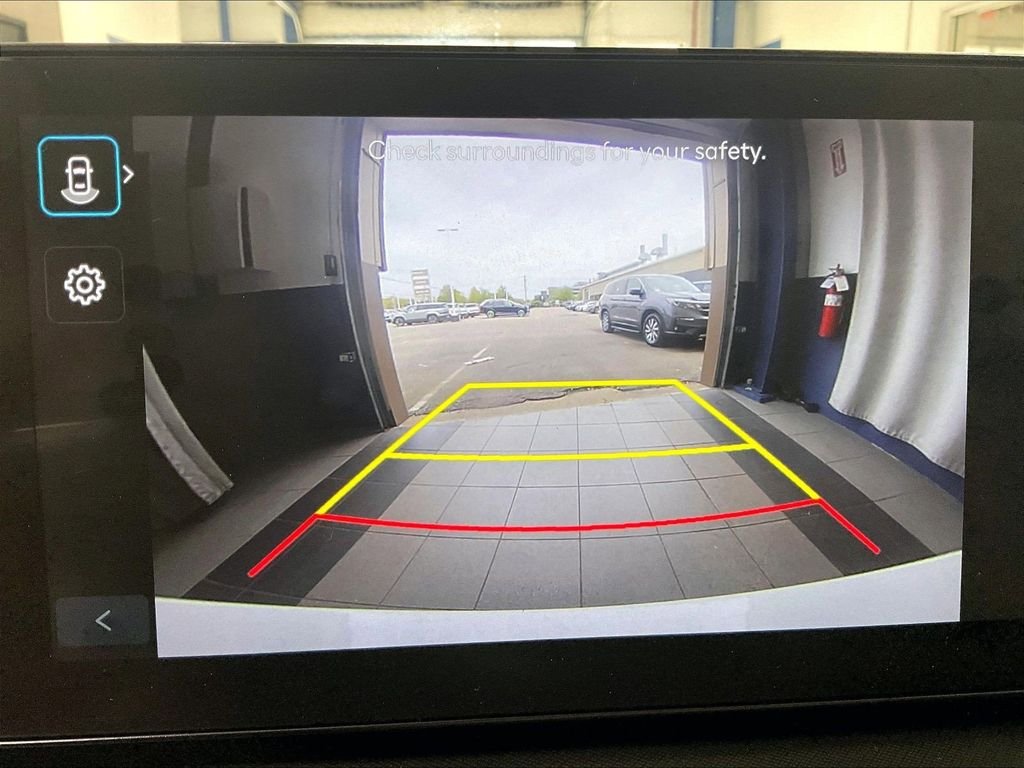Used 2026 White Hyundai SE image 20