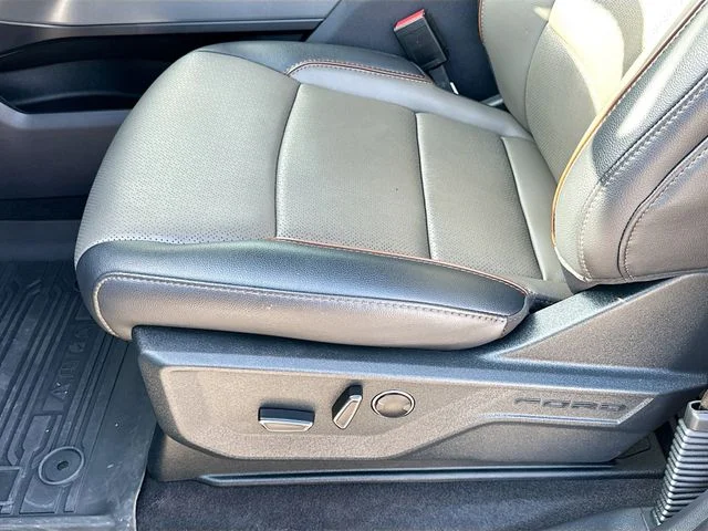 Used 2025 Blue Ford Lariat image 20