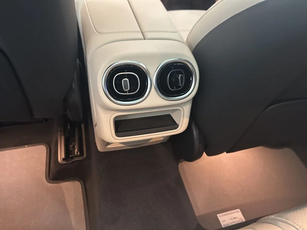 Used 2026 White Mercedes-Benz GLC 300 image 22