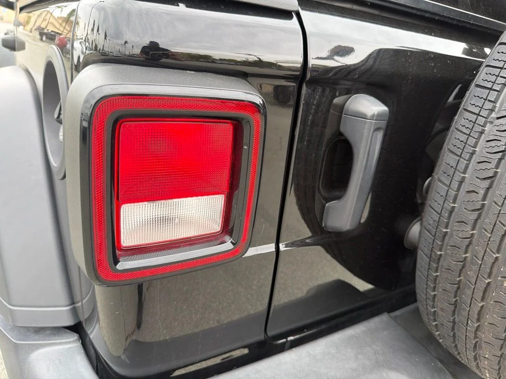 Used 2025 Black Jeep Sport S image 6