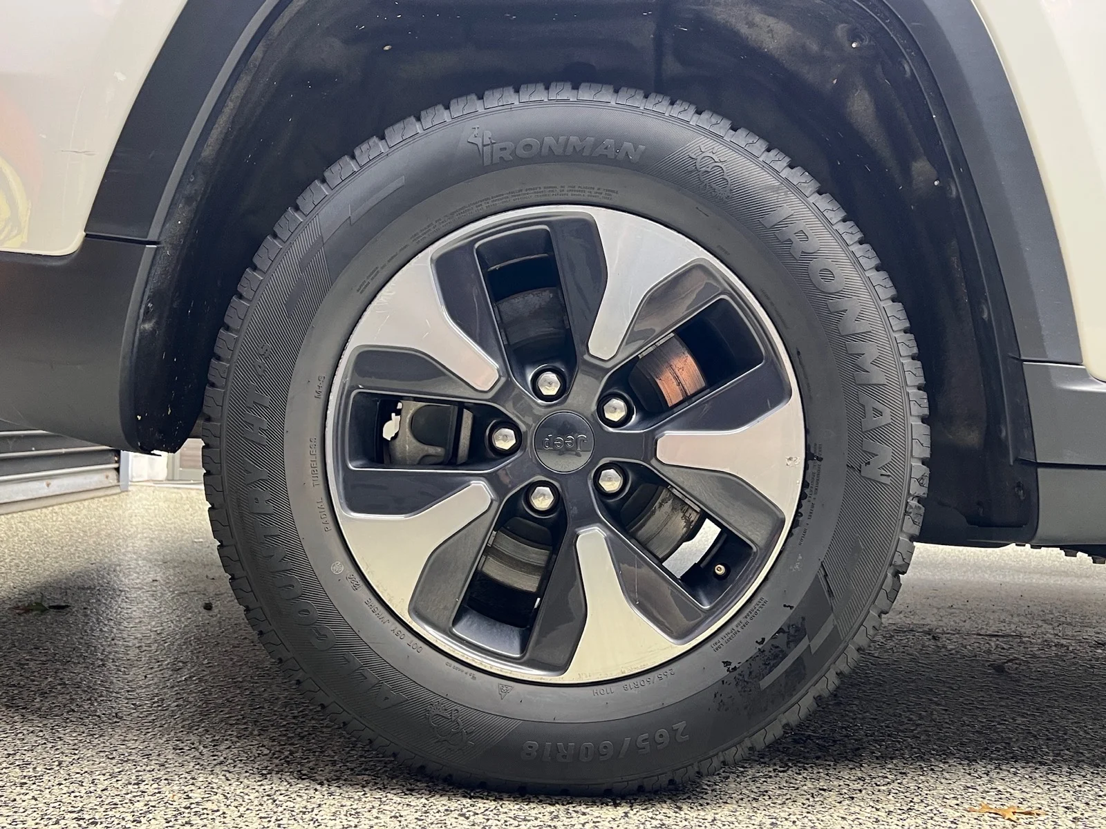 Used 2024 Bright White Clear Coat (pw7) Jeep 4xe image 26