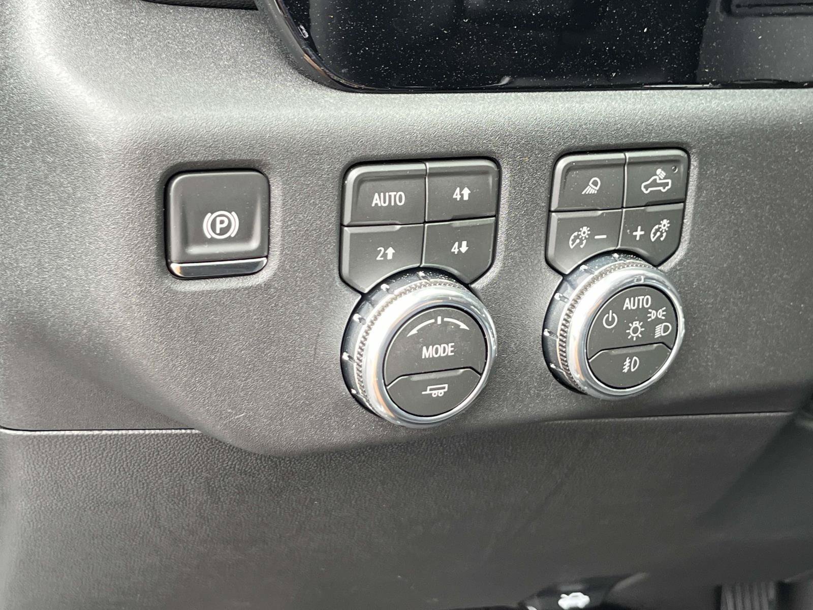 2026 GMC Sierra 1500 SLT - Photo 26