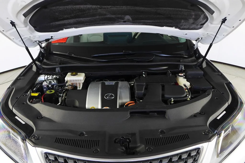Used 2020 White Lexus 450h image 6