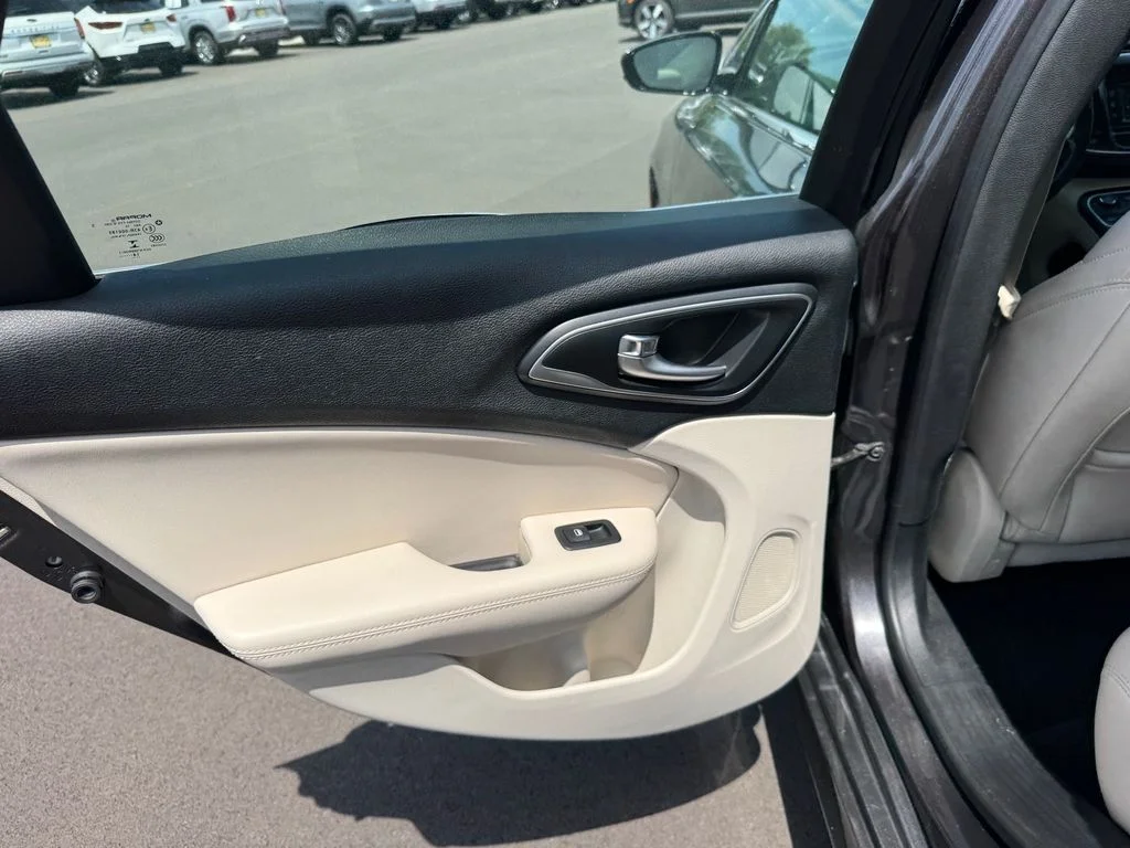Used 2015 Gray Chrysler C image 13