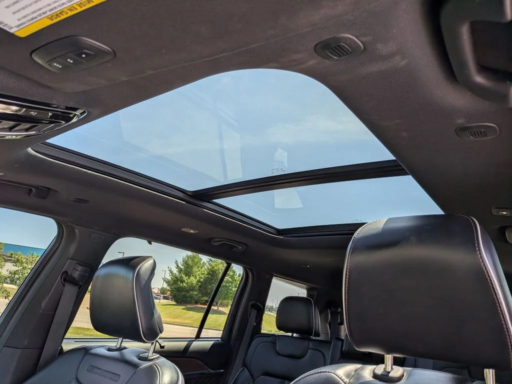Used 2021 Black Jeep Summit image 13