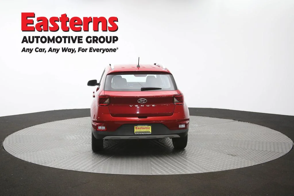 Used 2025 Red Hyundai SEL image 38