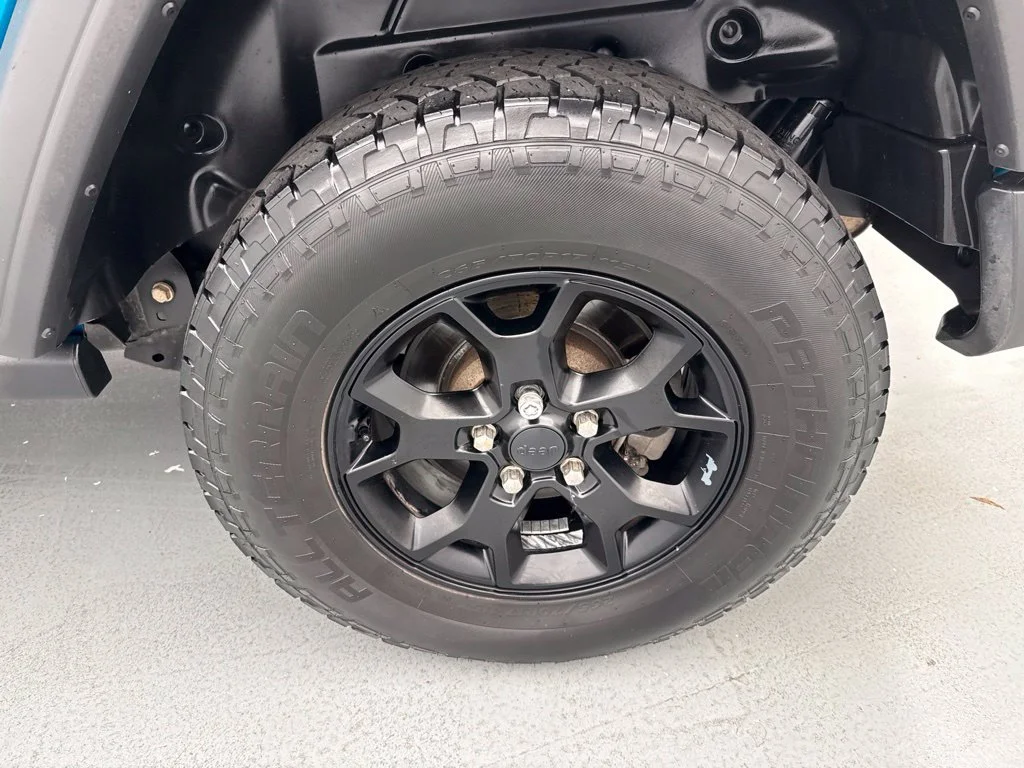 2020 Jeep Wrangler UNLIMITED SPORT Convertible Slide 5