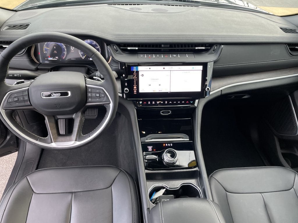 Used 2026 Gray Jeep Limited image 15