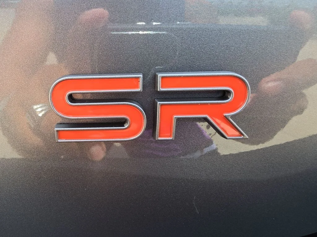 New 2026 Gun Metallic / Scarlet Ember Tintcoat Two-tone Nissan SR image 39