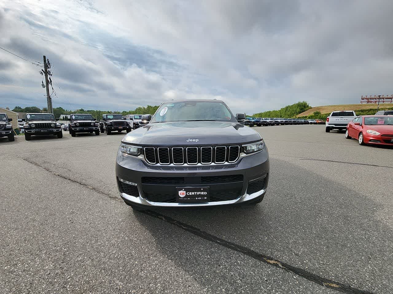 Used 2023 Baltic Gray Metallic Clearcoat Jeep Limited image 4