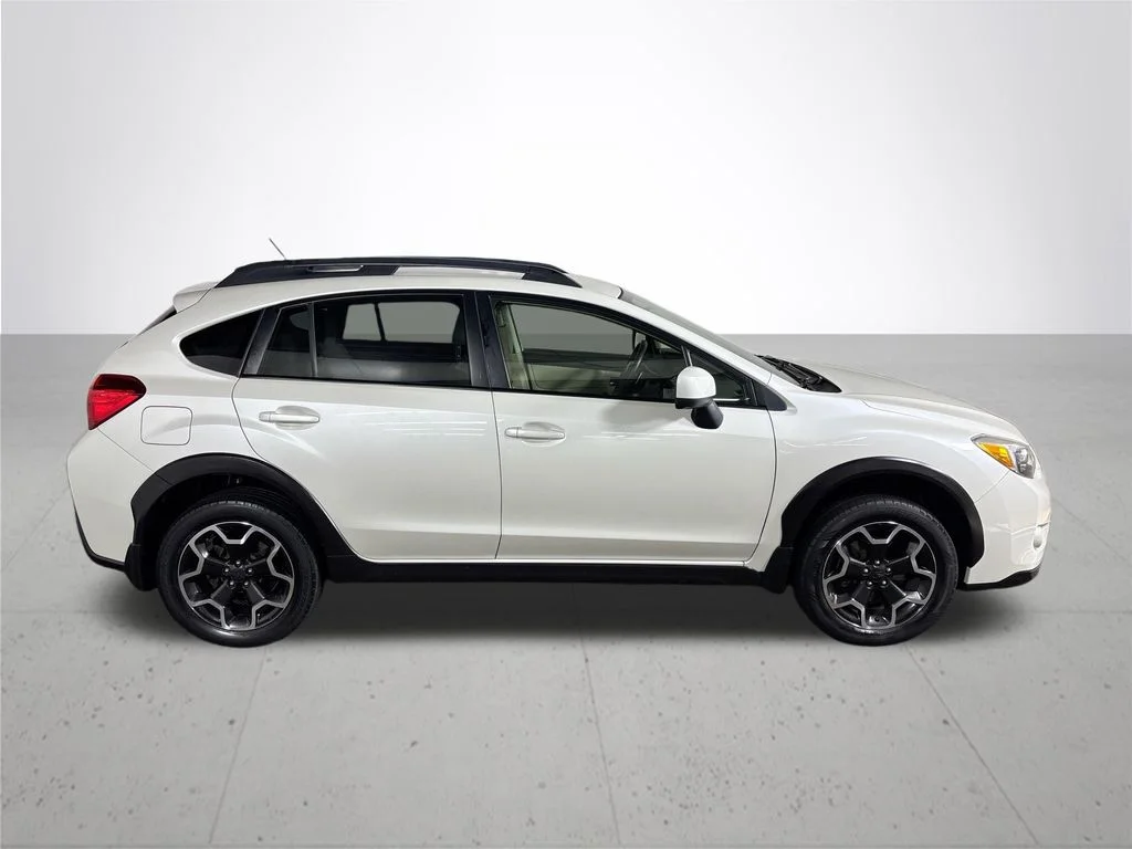 Used 2014 White Subaru 2.0i Limited image 5
