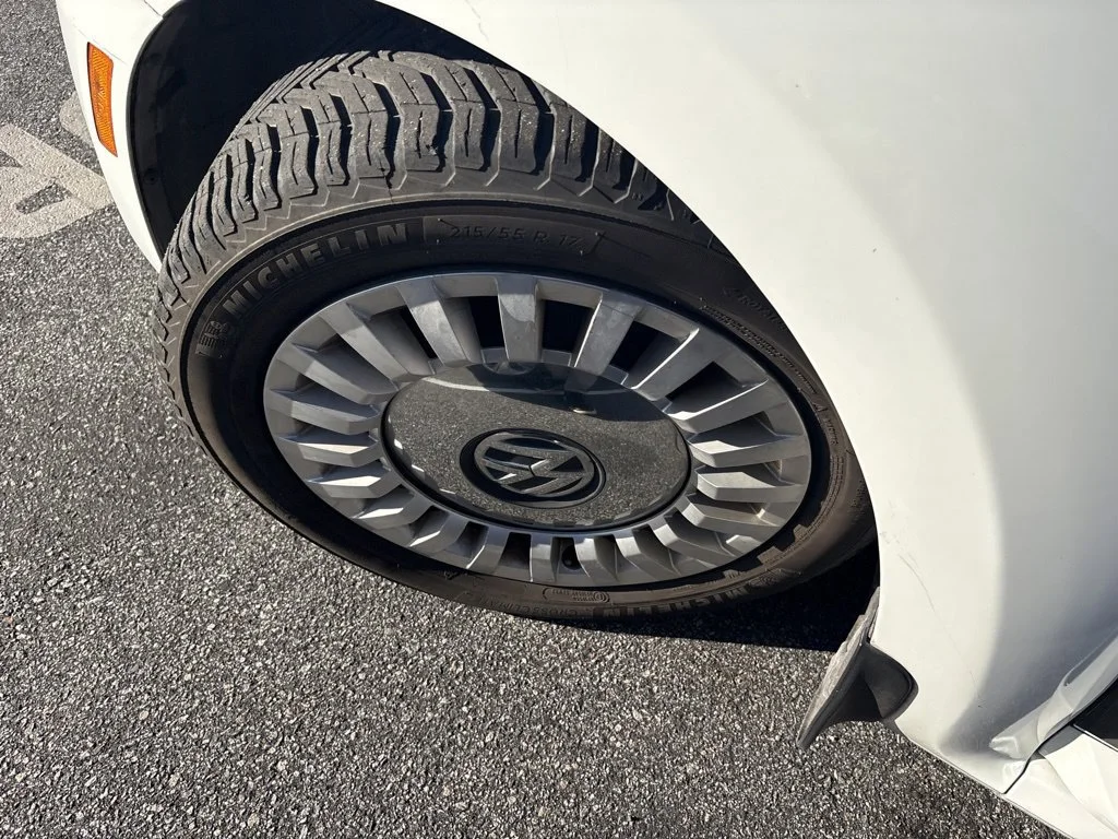 Used 2016  Volkswagen 1.8T SE image 8
