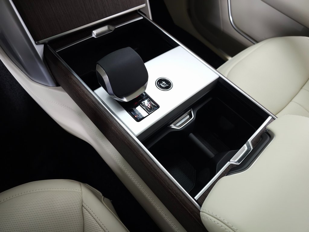2025 LAND ROVER RANGE ROVER - Image 33
