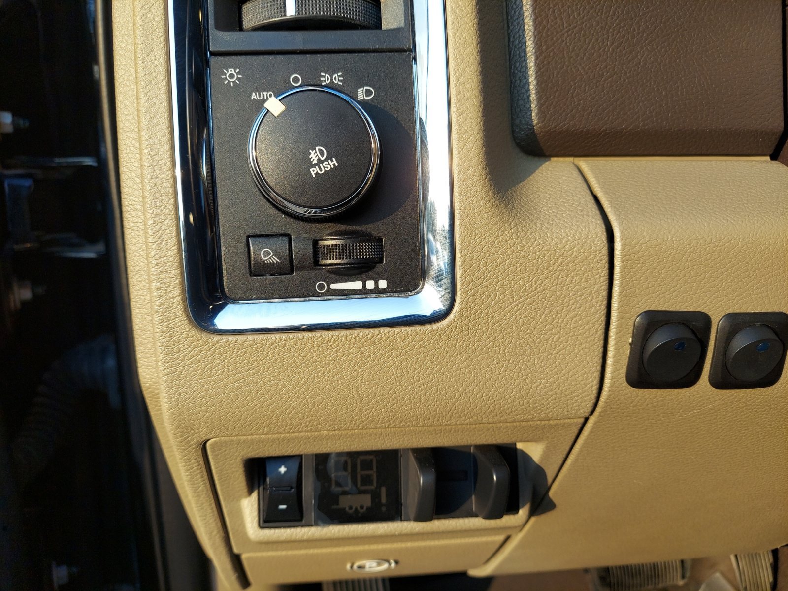 Used 2012 Black Ram Laramie Longhorn image 28
