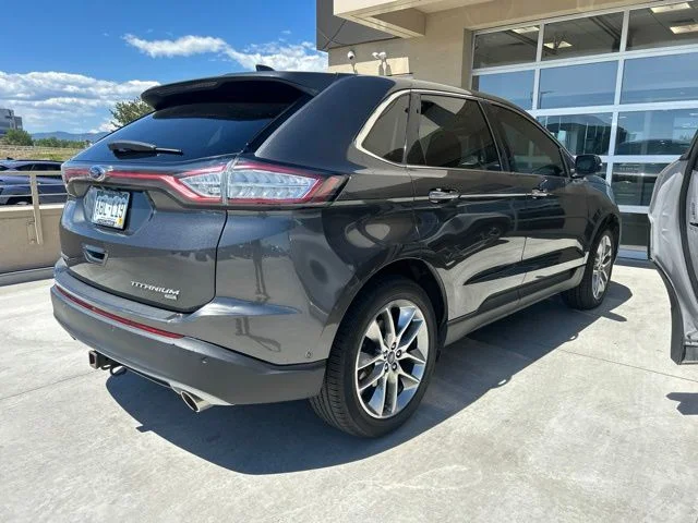 Used 2015  Ford Titanium image 3
