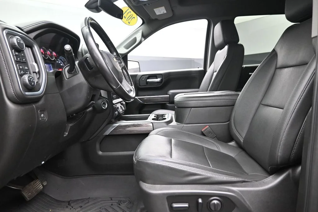 Used 2021 Blue Chevrolet LTZ image 16