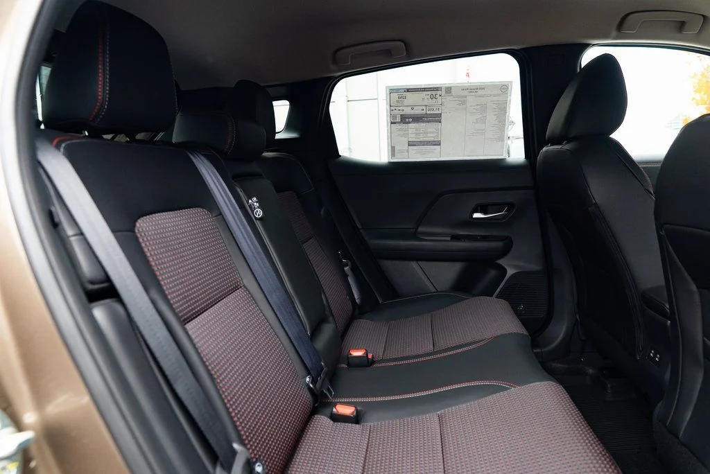 New 2026 Canyon Bronze Metallic Nissan SR image 22