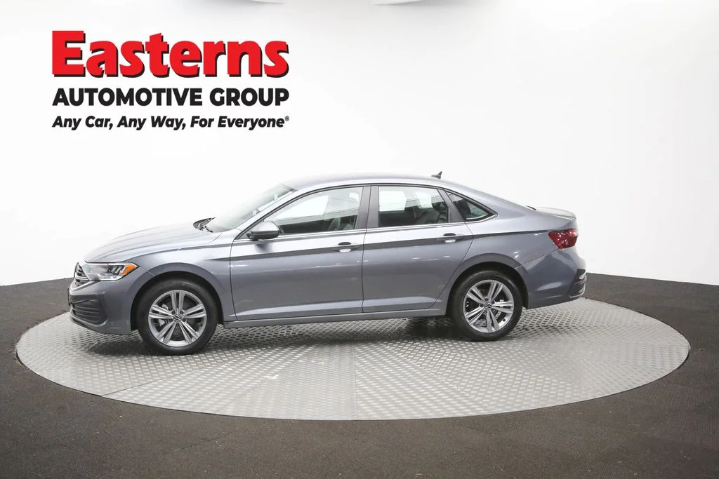 Used 2024 Silver Volkswagen 1.5T SE image 52