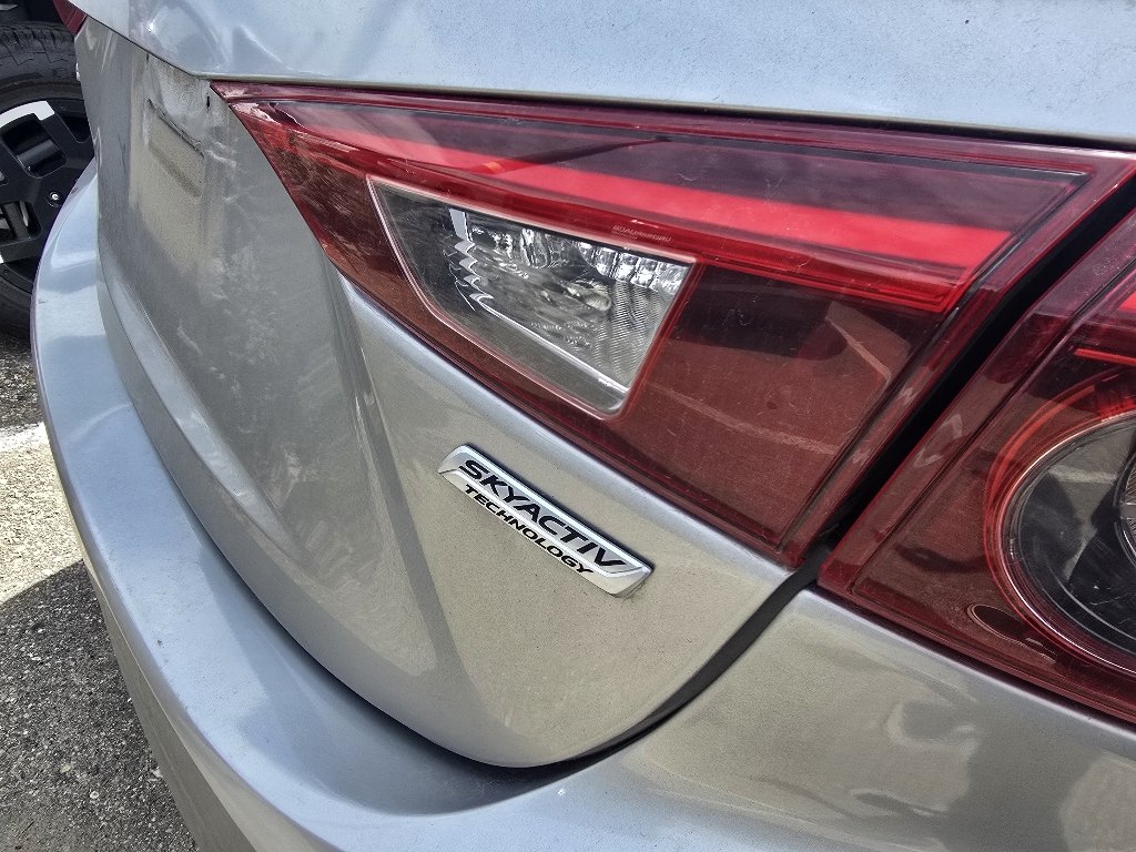 Used 2016 Liquid Silver Metallic Mazda s Grand Touring image 20
