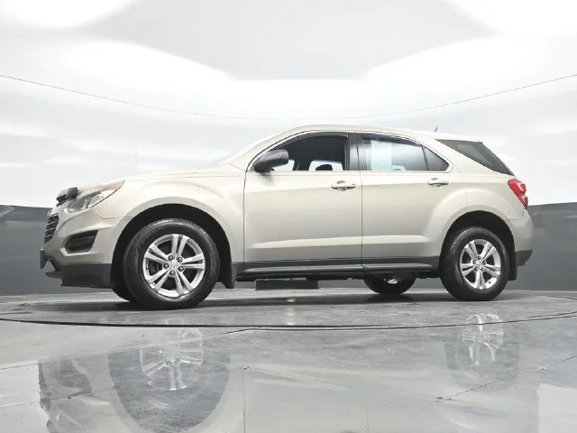 2016 Chevrolet Equinox LS - Photo 21